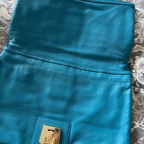 Marc Jacobs Airliner Leather Fold Over Clutch - Turquoise. - Picture 8 of 9
